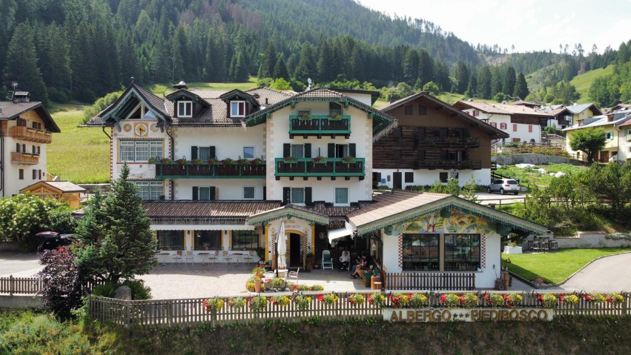 Hotel Piedibosco Моэна Экстерьер фото