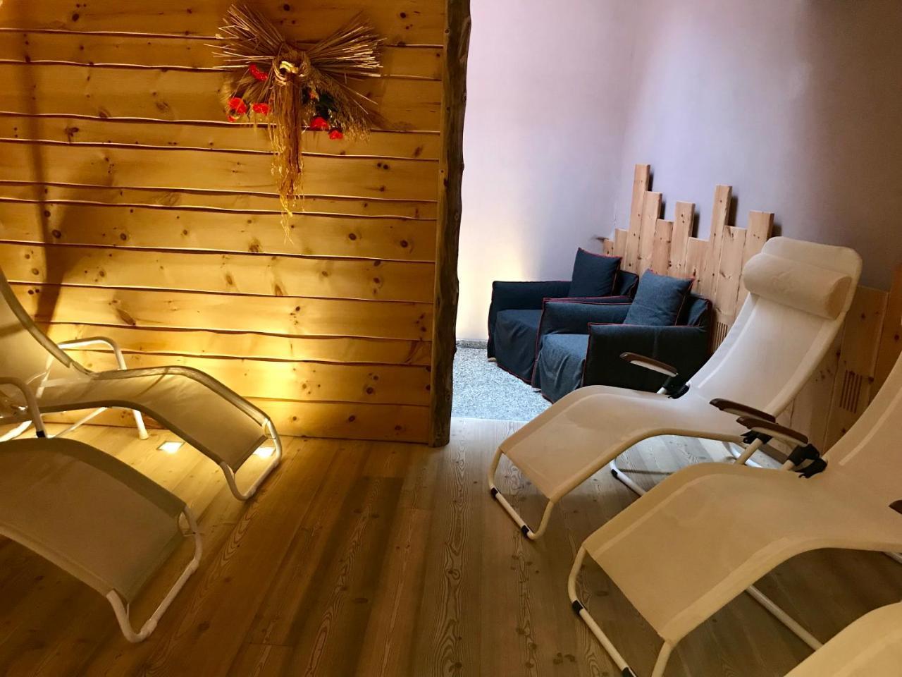 Hotel Piedibosco Моэна Экстерьер фото